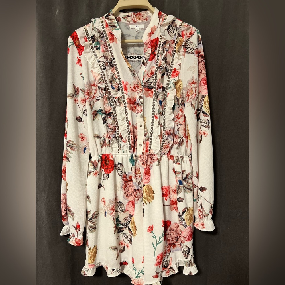 BP. Nordstrom Romper with floral print and liner size L